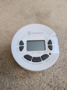 Intermatic DT300 7-Day Indoor Digital Lighting Timer 500 watt 120 volt TESTED